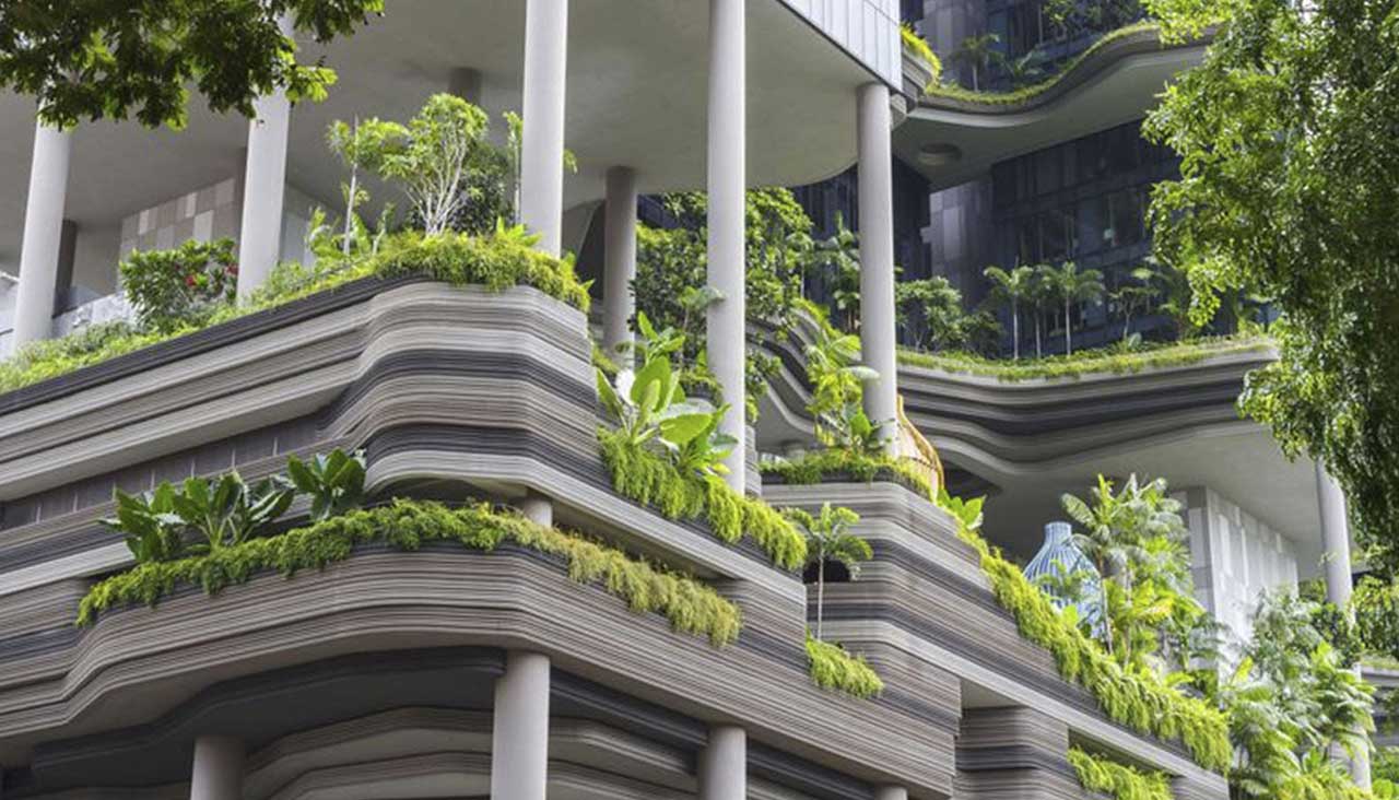 What is a green building